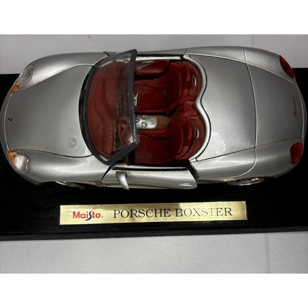 1993 Porsche Boxster Concept Silver - Maisto Diecast 1/18- Doors Open